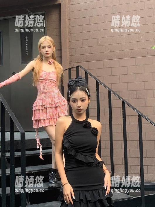 畅游花リリ(Plant Lily)的世界：约尔·福杰写真资源发掘之旅
